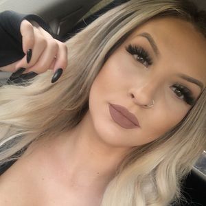 Meet your Posher, Shelby